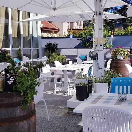 Baltic Palace Aparthotel Pobierowo Bagian luar foto